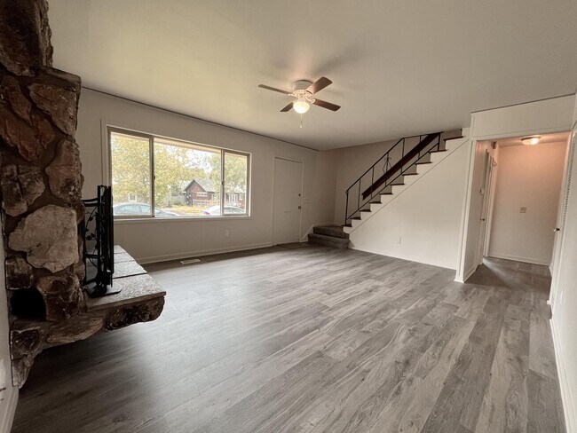 Building Photo - 1673 Wilson Ct