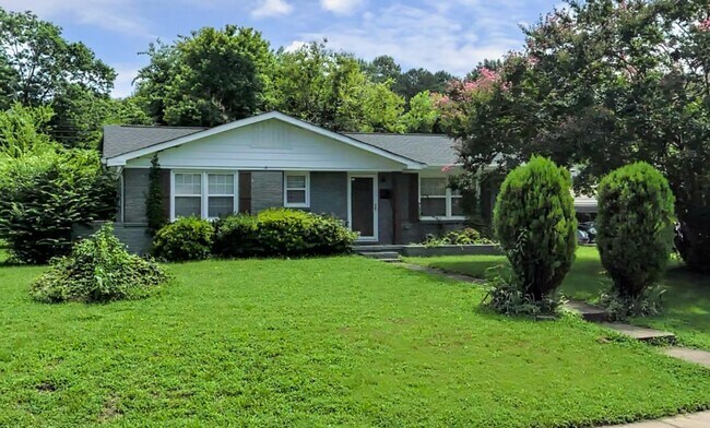 Photo - 4033 Fieldcrest Rd House