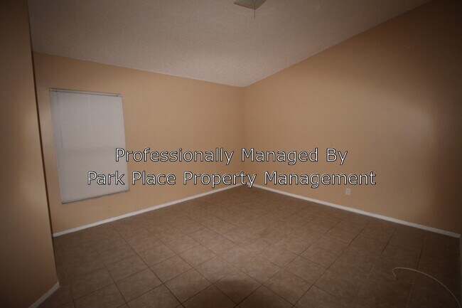 Building Photo - 3454 Lake Tiny Cir