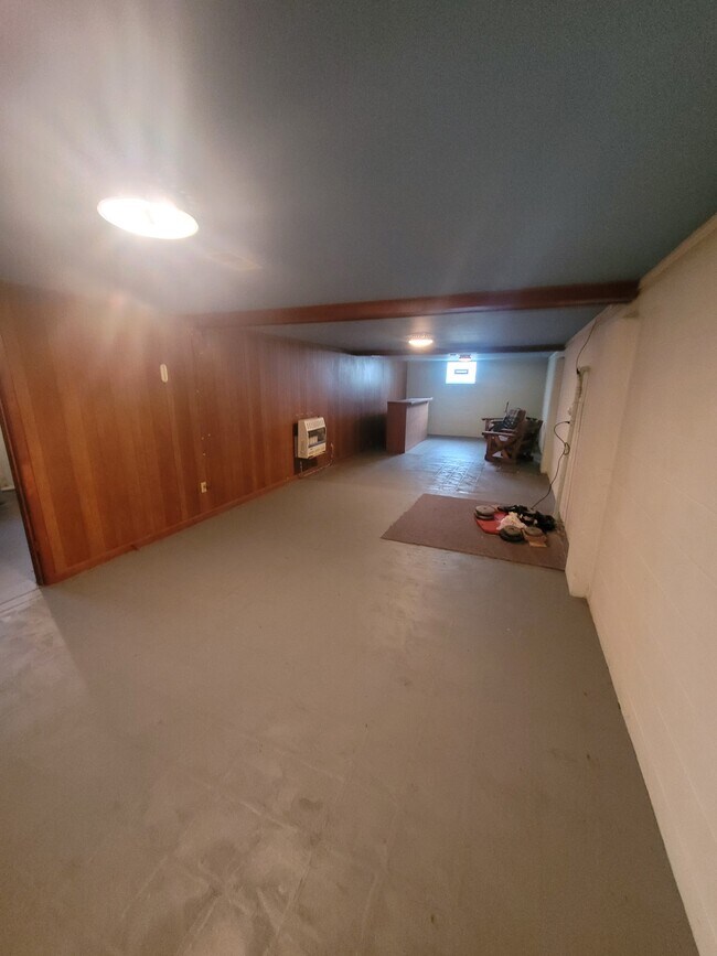 Building Photo - 3667 Brookview Ct