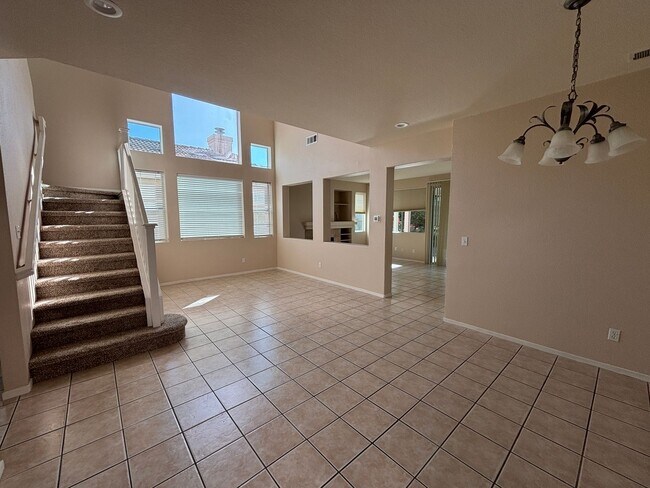 Foto del edificio - Lake Access Laguna West Property