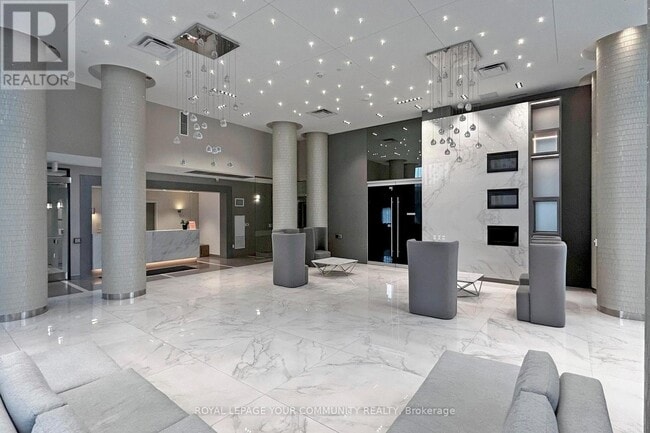 Building Photo - 75 Oneida Crescent