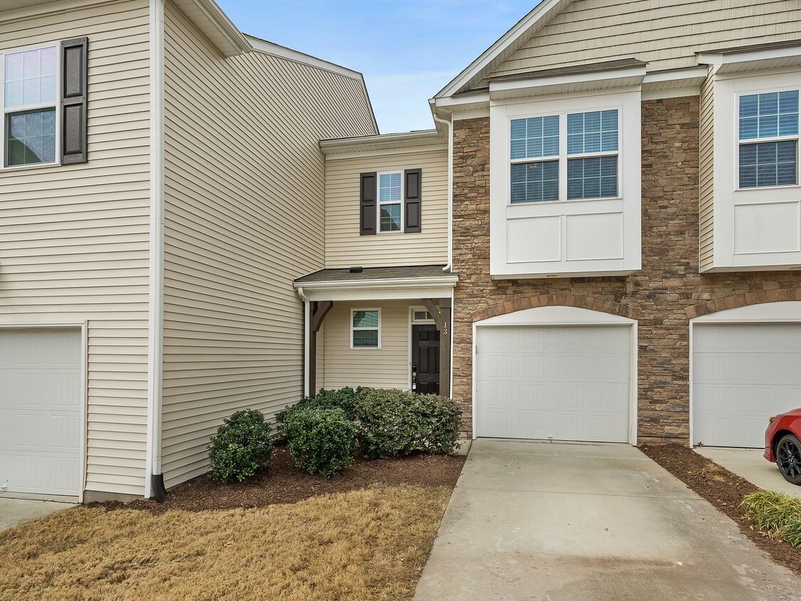 Photo - 3bd/2.5ba Townhouse Available! 13 Daly Ct, Durham, NC 27705