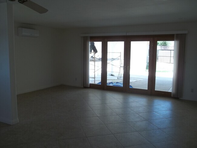 Foto del edificio - 2176 Farwell St