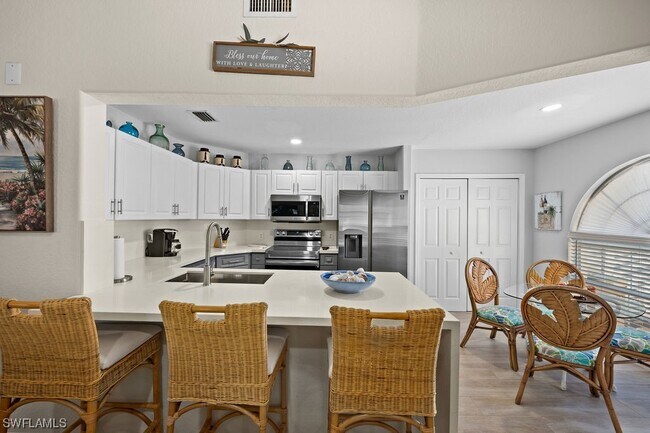 Foto del edificio - 9570 Crescent Garden Dr