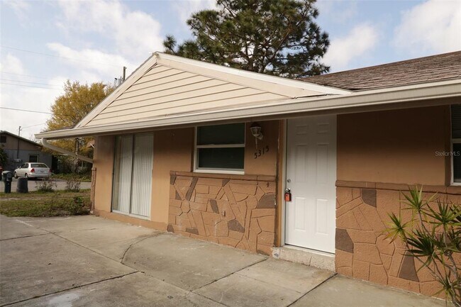 Building Photo - 5315 Henderson St