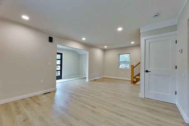 Foto del edificio - 205 Island Rd