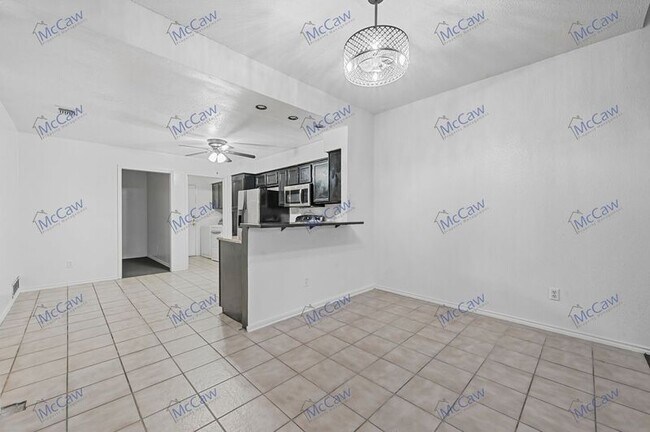 Foto del edificio - 138 Larchbrook Dr