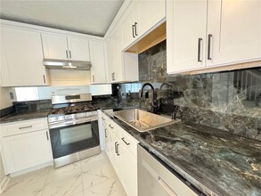 Building Photo - 341 W Post Oak Crossing SW