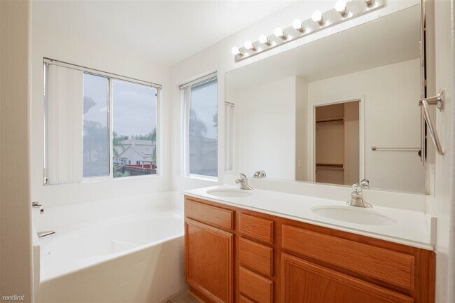 Foto del edificio - 4 br, 3 bath House - 43186 Sereno Drive
