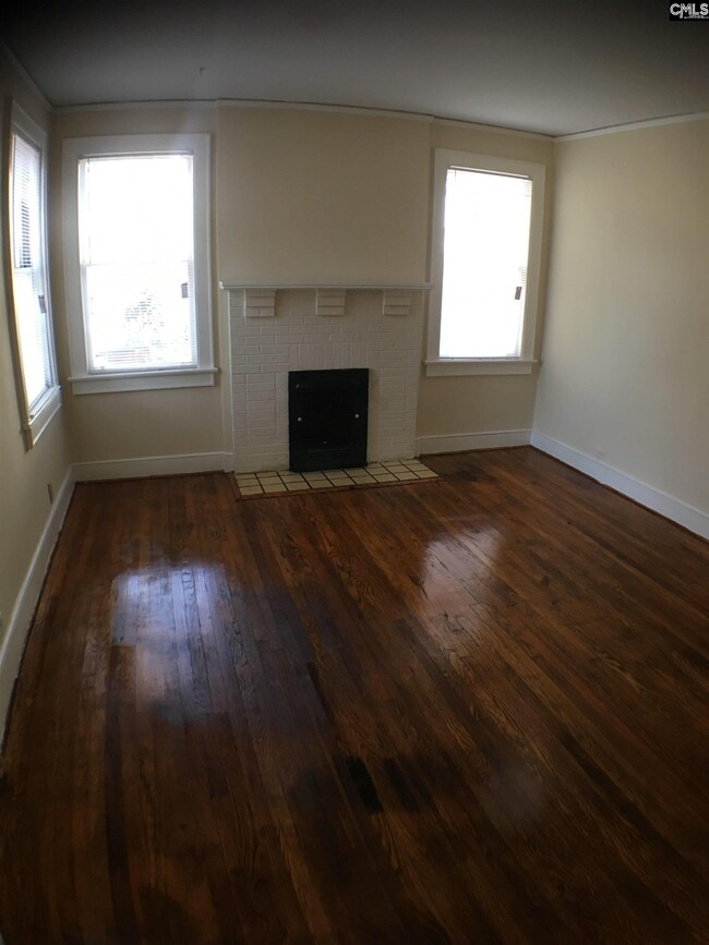 Building Photo - 3433 Blossom St