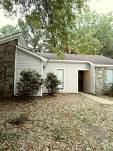 Building Photo - 5640 Pathway Cir