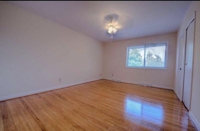 Foto del edificio - 6113 Berkeley Ave