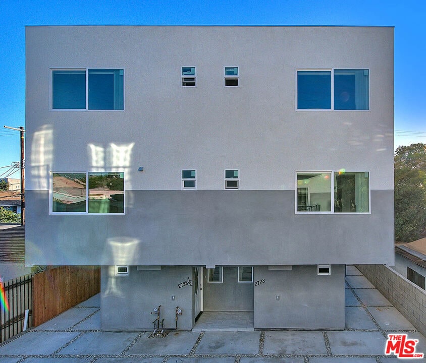 2728 Wabash Ave, Los Angeles, CA 90033 Townhome Rentals in Los