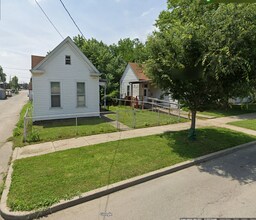 Building Photo - 313 Thomas St