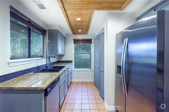 Building Photo - 8200 Neely Dr