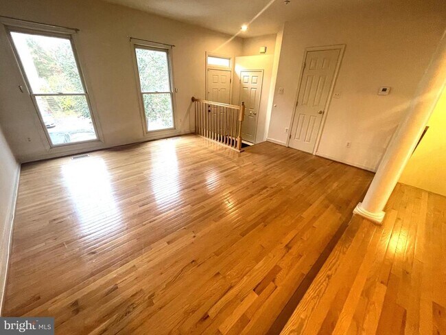 Building Photo - 10136 Treble Ct