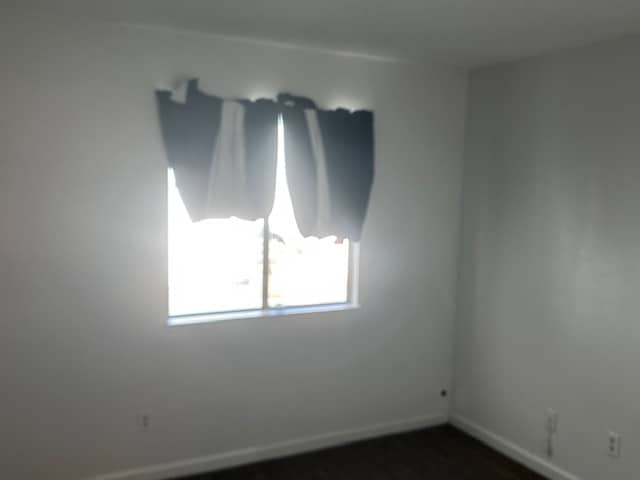 Foto del edificio - 304 N Riverside Dr