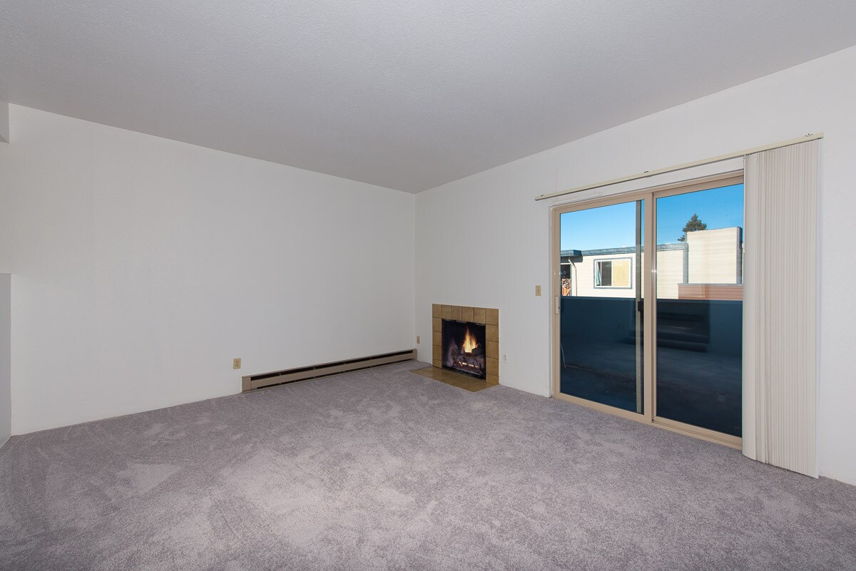 Foto principal - 9925 4th Ave W