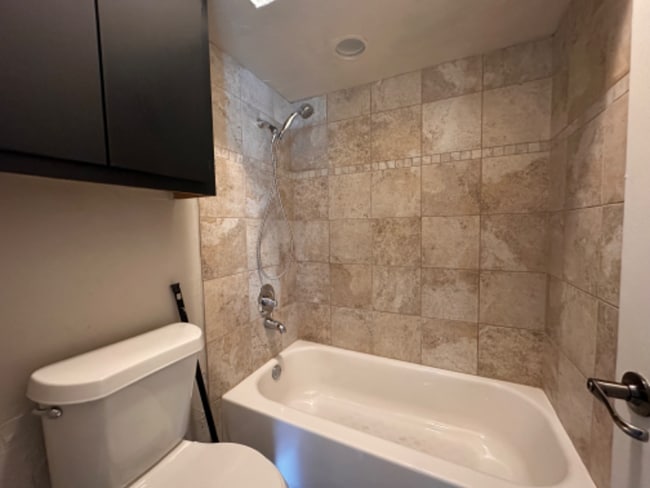 Building Photo - 5815 Phoenix Dr