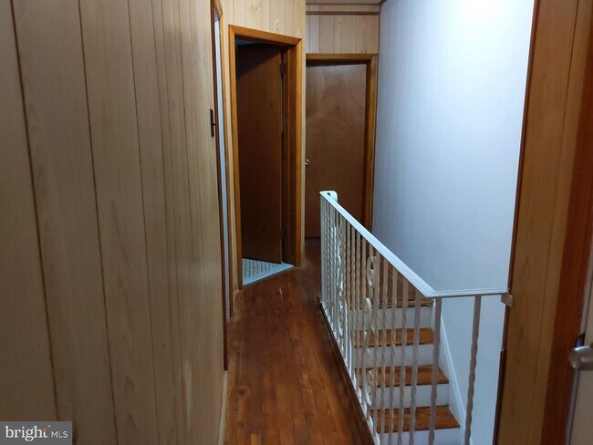 Building Photo - 2967 Weikel St