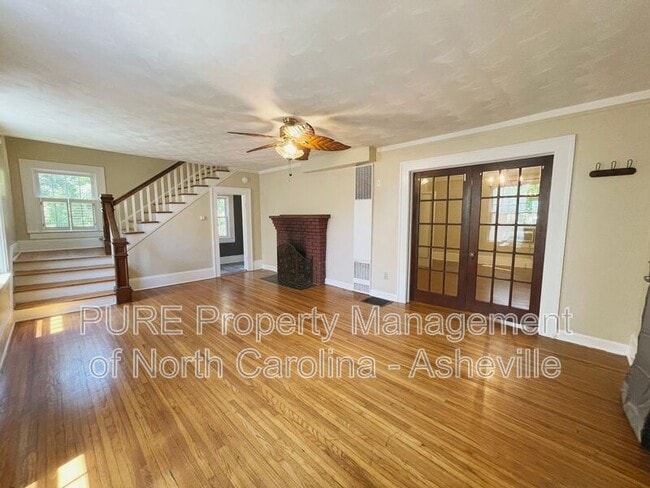 Foto del edificio - 109 Forest Hill Dr