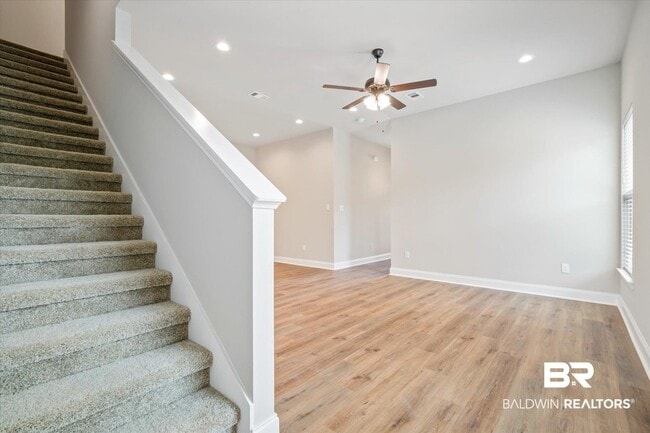 Building Photo - 950 Gibson Ct