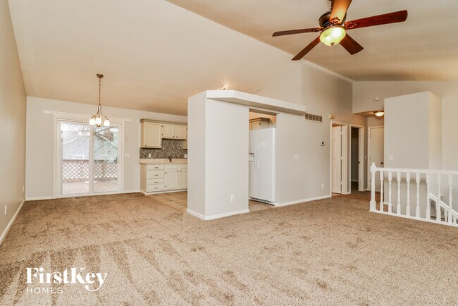 Building Photo - 1831 Florine Ct