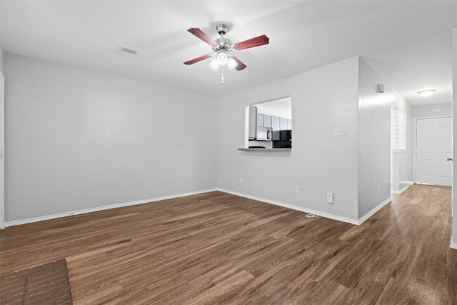 Building Photo - 1807 River Crossing Cir