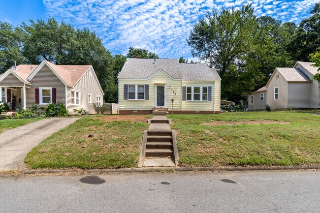Building Photo - 714 N 39th St