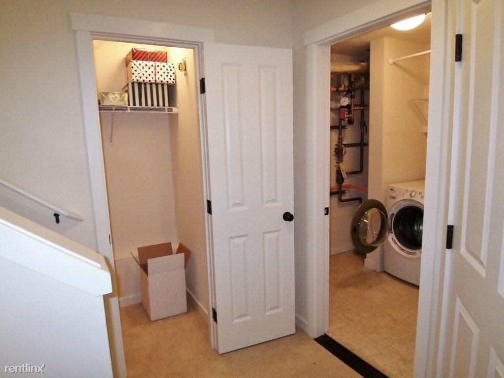 Primary Photo - 15200 NE 15th Pl