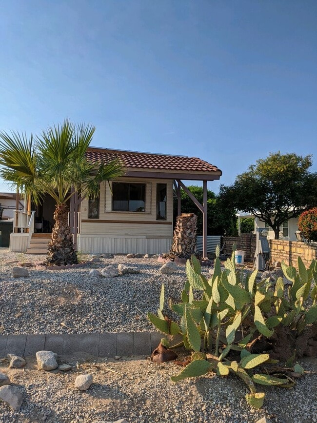 Building Photo - 13827 E 49th St