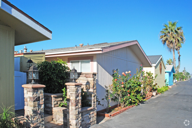 Foto del edificio - Capistrano Shores Mobile Home Park