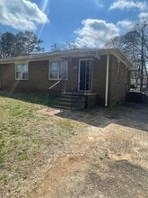 Building Photo - 113 Pineview Rd