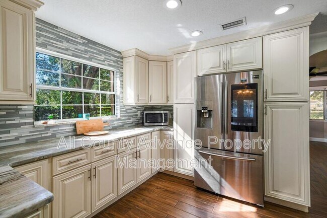 Foto del edificio - 1833 N Keene Rd
