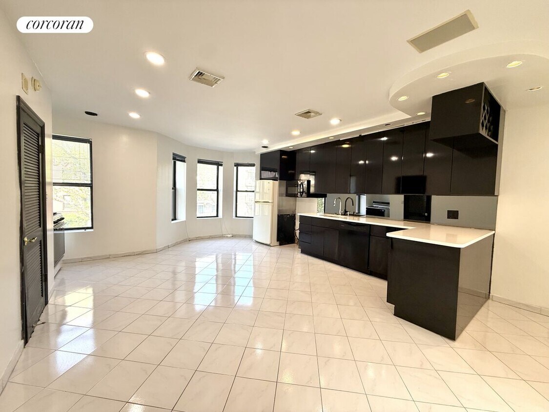 Foto principal - 342 Ovington Ave