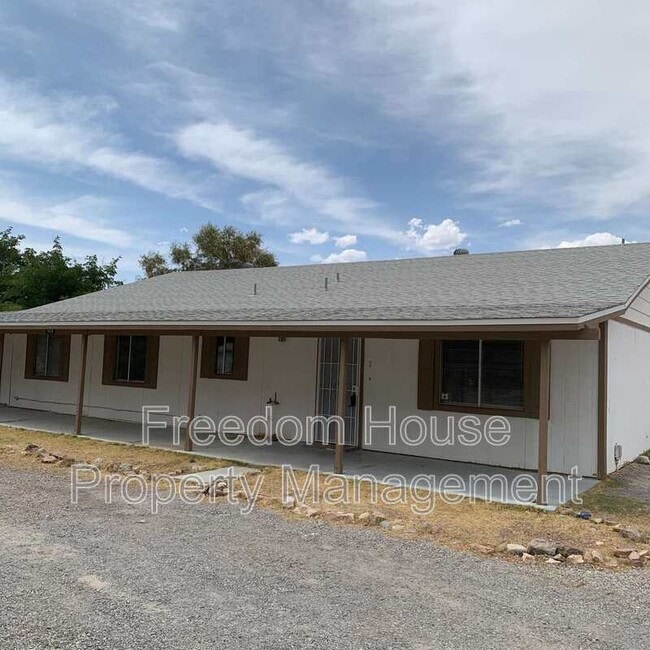 Building Photo - 1420 W Horn Rd
