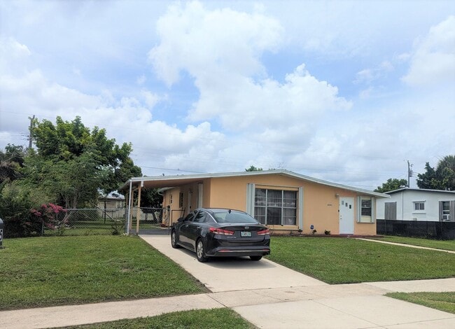 Building Photo - 21395 Glendale Ave