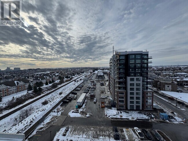 Photo du bâtiment - 55 Clarington Blvd