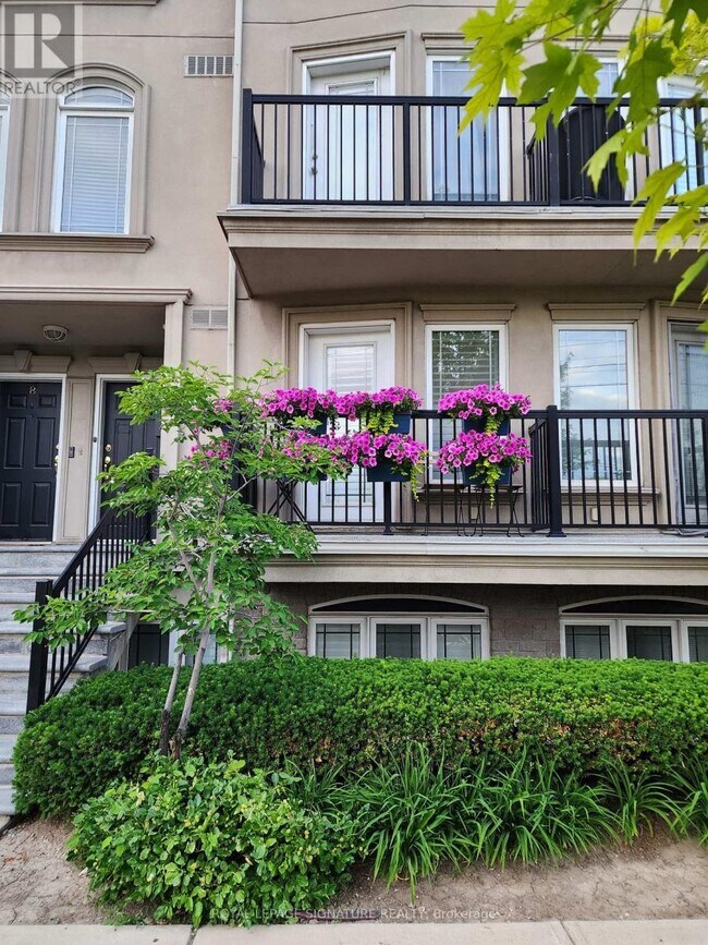 Building Photo - 118 Finch Ave W