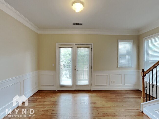 Foto del edificio - 213 16th St NW