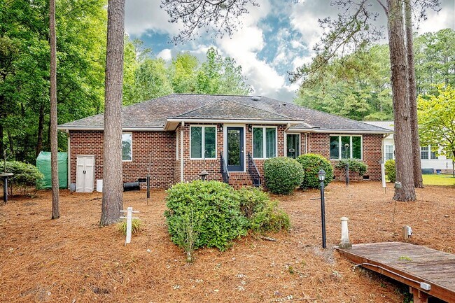 Building Photo - Beautiful home for rent in Vass!