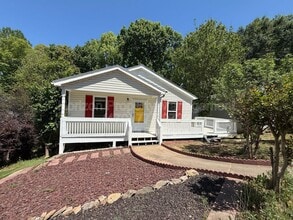 Building Photo - 9170 Horseshoe Bend