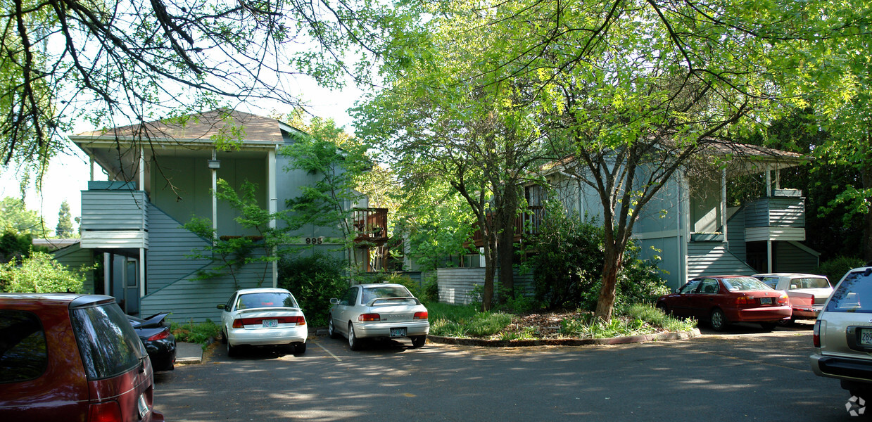 Primary Photo - Devonshire Studios