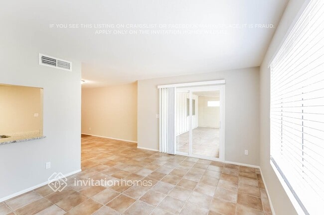 Foto del edificio - 6603 W Phelps Rd