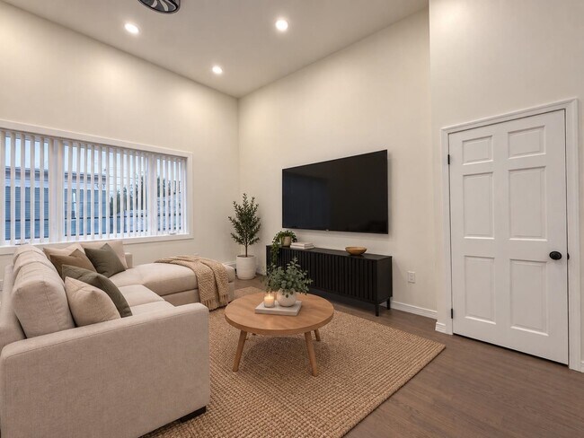 Building Photo - 32 W 19th St