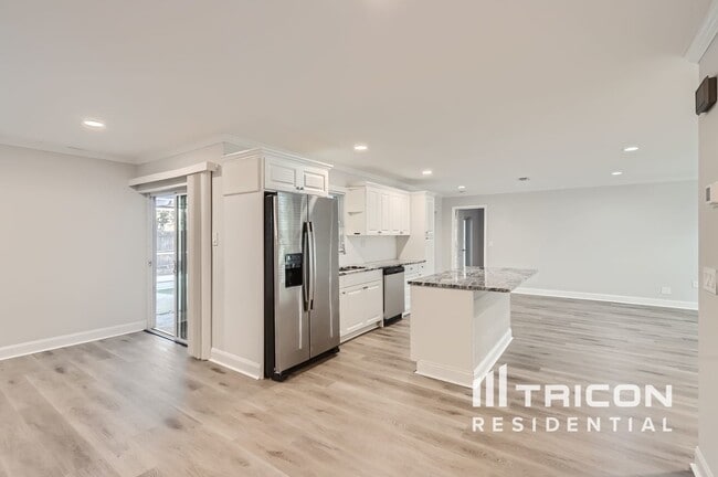 Foto del edificio - 106 Woodburn Ct