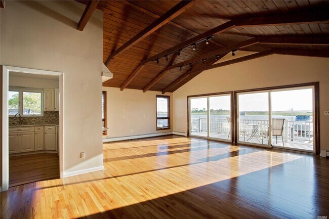 Foto del edificio - 208 Block Ln