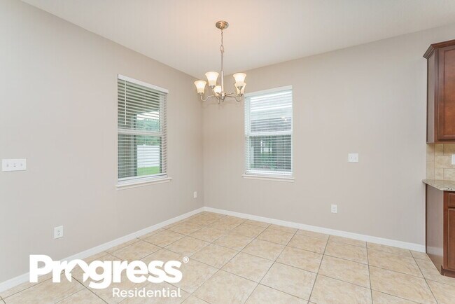 Foto del edificio - 413 Blakely Ct