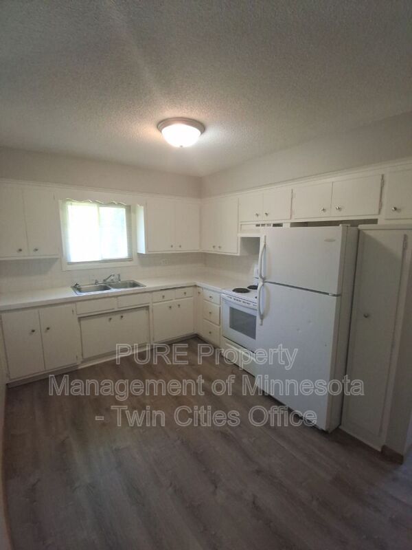 Foto del edificio - 5848 2nd St NE